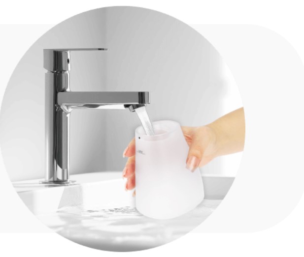 großer Wassertank der Zahndusche